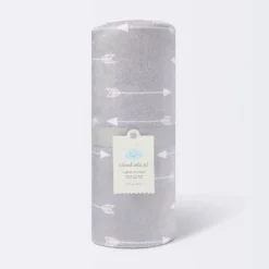 Plush Velboa Baby Blanket Arrows - Cloud Island™ Gray -Chicco Outlet Store GUEST 4c858ce8 bd80 4e1a aa02 f98ff2e5ca06