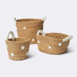 Braided Water Hyacinth With Tufted Embroidery Medium Round Storage Basket - Cloud Island™ -Chicco Outlet Store GUEST a7bd05cd bca9 4965 97c1 315288e11582
